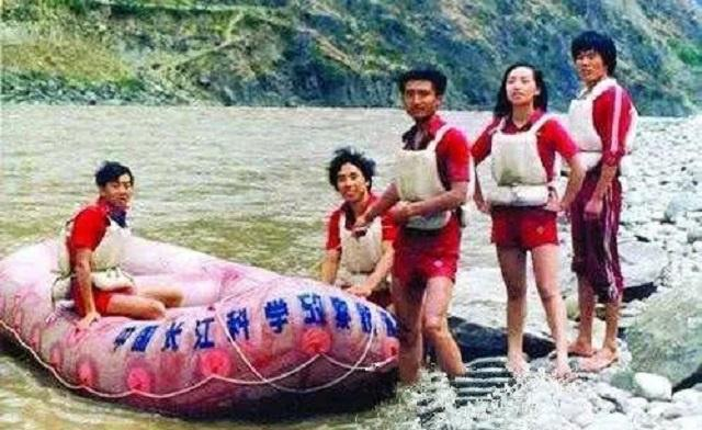 1985年,“长江漂流第一人”尧茂书,漂出1270公里后,葬身大江 38 1985年,“长江漂流第一人”尧茂书,漂出1270公里后,葬身大江