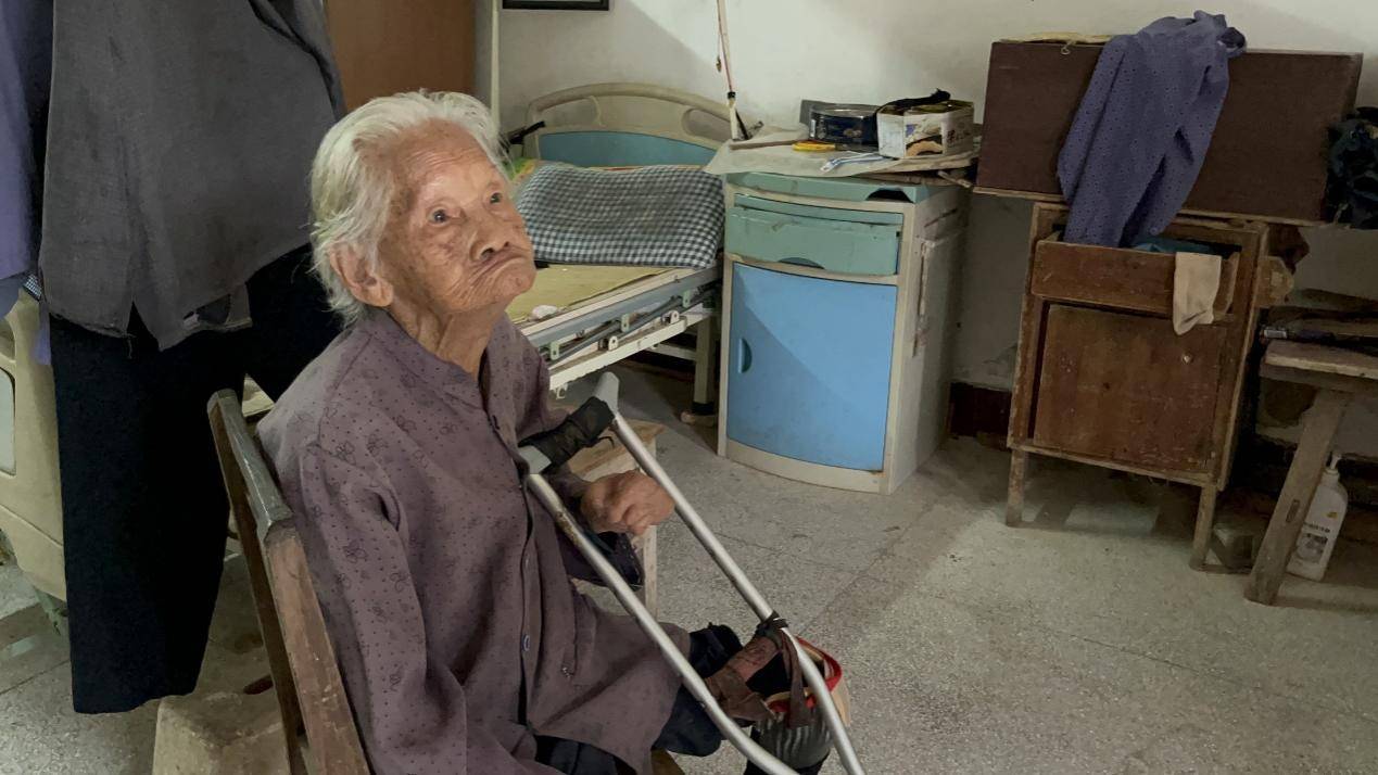 老人感染新冠后:有患者多次提到“死” 此前3年封闭少有人探望 41 0e8d4d778d6b49669747c6b3f3a80ce9.jpeg