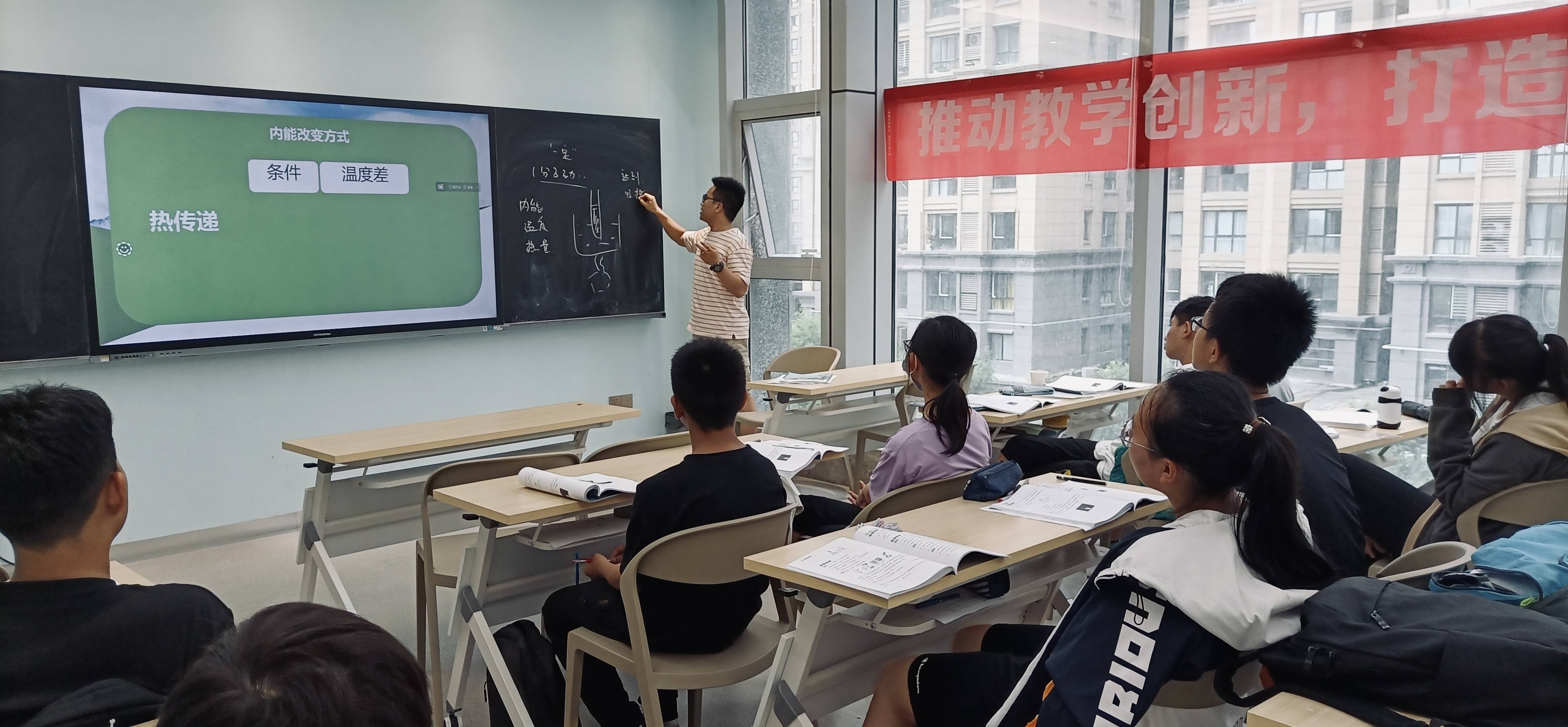 教培老师转行众生相:有人改洗油烟机,建虚假“业主群”攒客户 21 47cf3fe99cc34358b85eee56a09260c7.jpeg