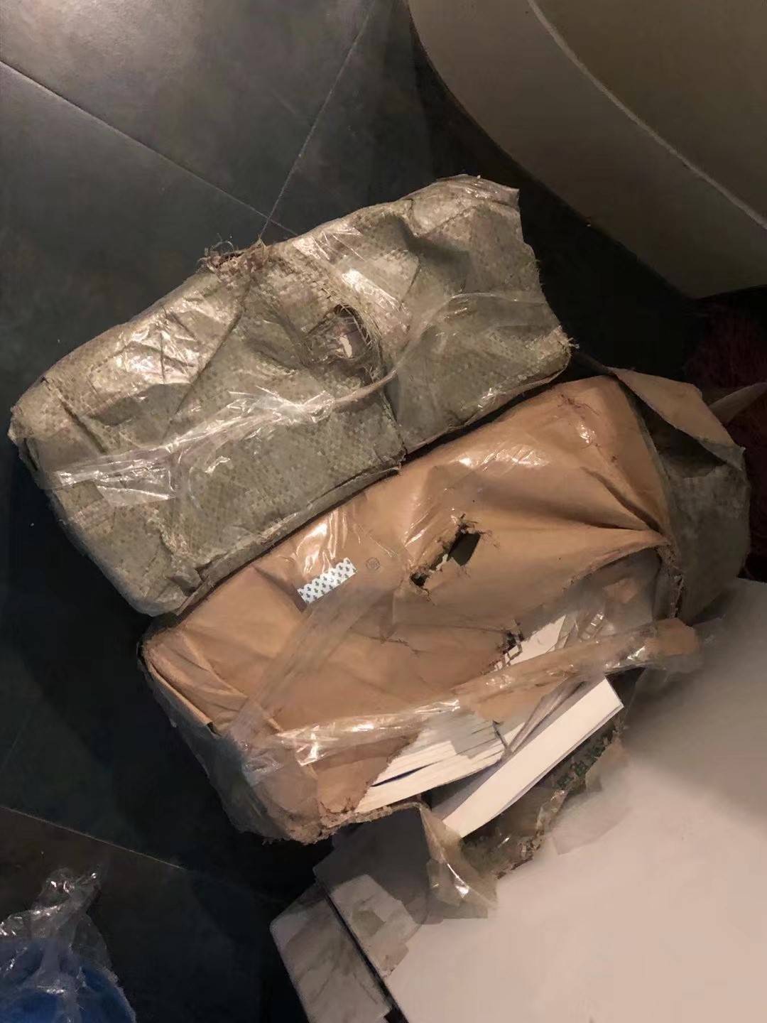 考公夜校里的“中年班”:听不懂不敢问老师,一直考到35岁 28 2c8bacedd02349118ca9f85bab4aeecc.jpeg