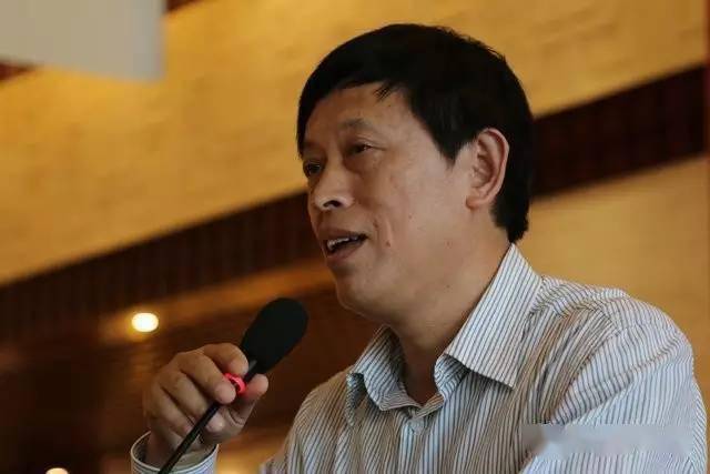 卢新华:从伤痕到财富如水 -银河百科全书