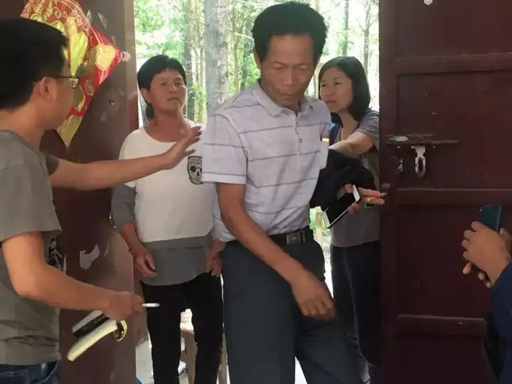 丁香医生|王凤雅之死:农村家庭的残酷现实 83 丁香医生|王凤雅之死:农村家庭的残酷现实